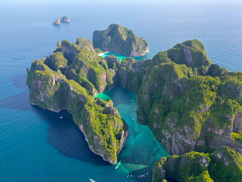 Phi Phi: Luxury Private Longtail Boat to Maya Bay With Lunch - Key Points