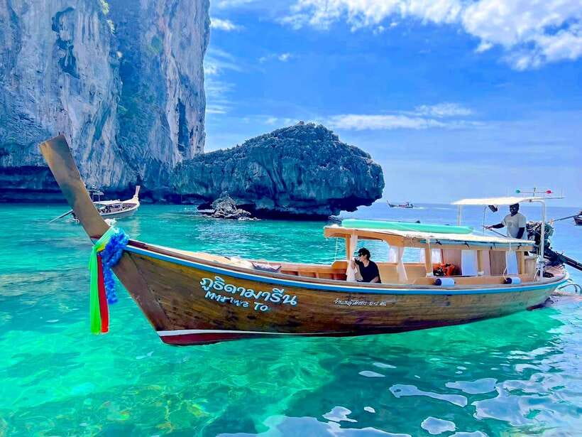 Phi Phi: Luxury Private Longtail Boat to Maya Bay With Lunch - Relaxing at Pileh Lagoon