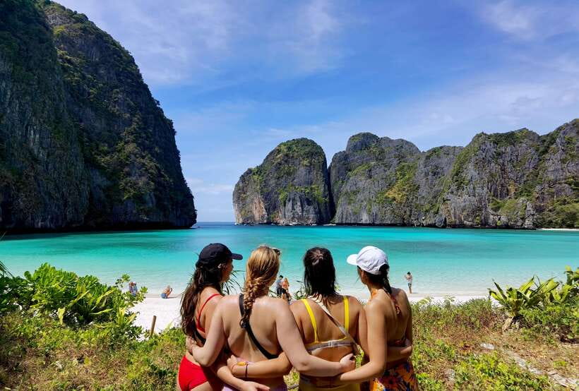 Phi Phi: Private Speedboat Tour With Maya Bay and Snorkel - Exploring Maya Bay