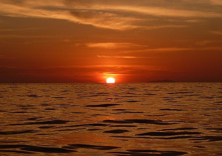 Phi Phi: Private Sunset & Bioluminescent Plankton Boat Tour - Inclusions