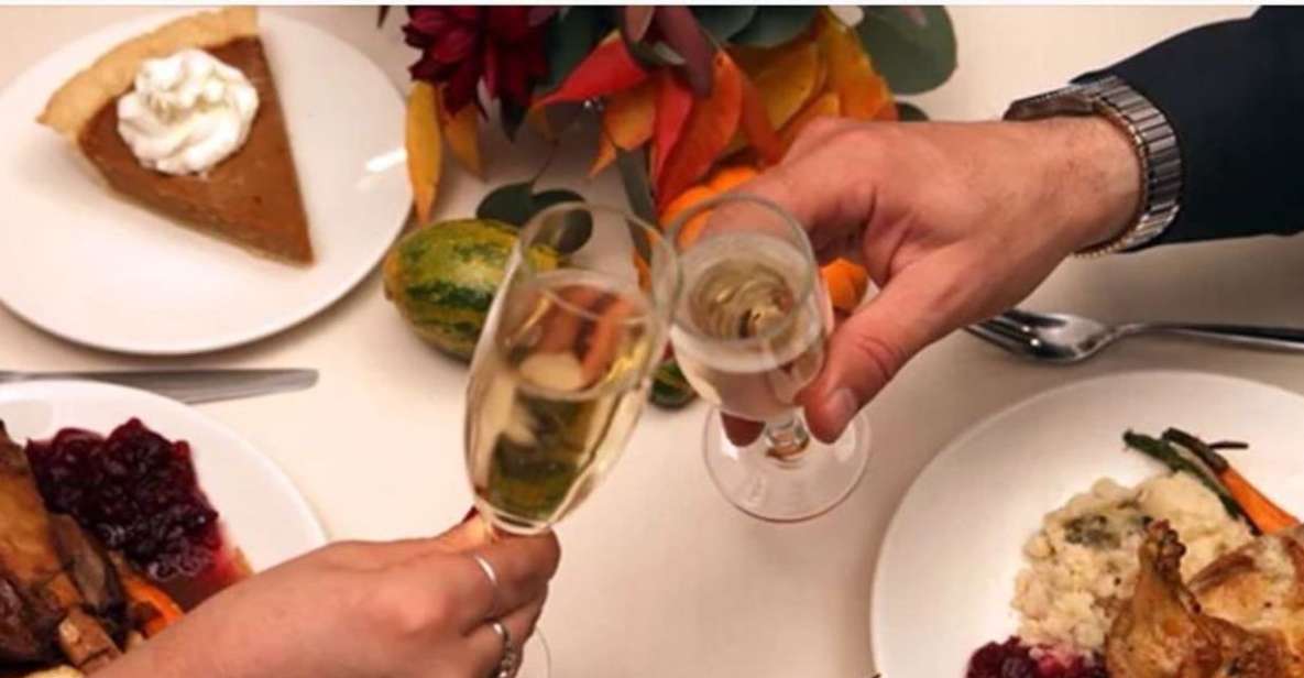 Philadelphia: Christmas Eve Gourmet Brunch or Dinner Cruise - Brunch Cruise Highlights