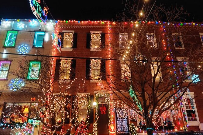 Philadelphia Holiday Lights Private 2.5 Hour Driving Tour - Sparkling Cityscapes