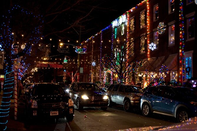 Philadelphia Holiday Lights Private 2.5 Hour Driving Tour - Holiday Cheer in Motion