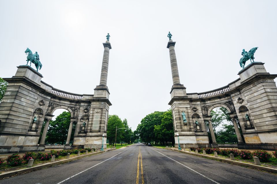 Philadelphia: Small Group Tour W/ Liberty Bell & Cheesesteak - Second Bank of America