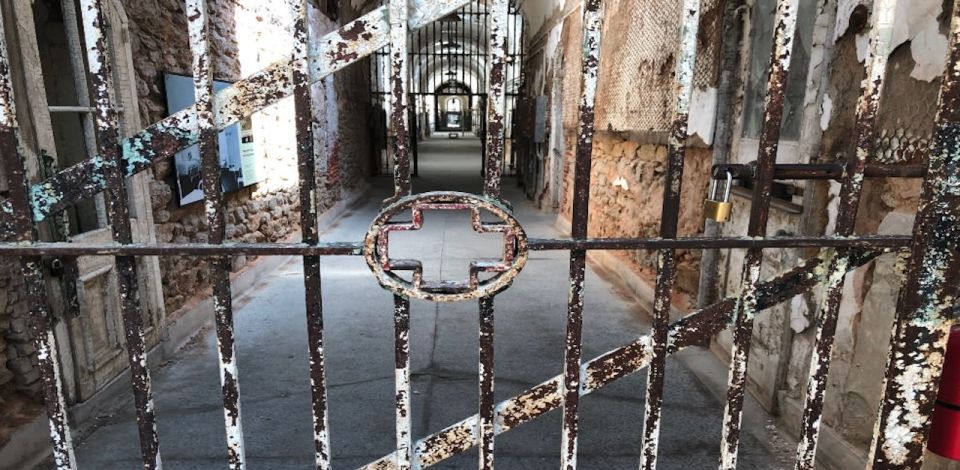 Philadelphia: Small Group Tour W/ Liberty Bell & Cheesesteak - Eastern State Penitentiary