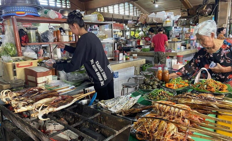 Phnom Penh: Morning Foodie & Market Tour by Vespa - FAQs