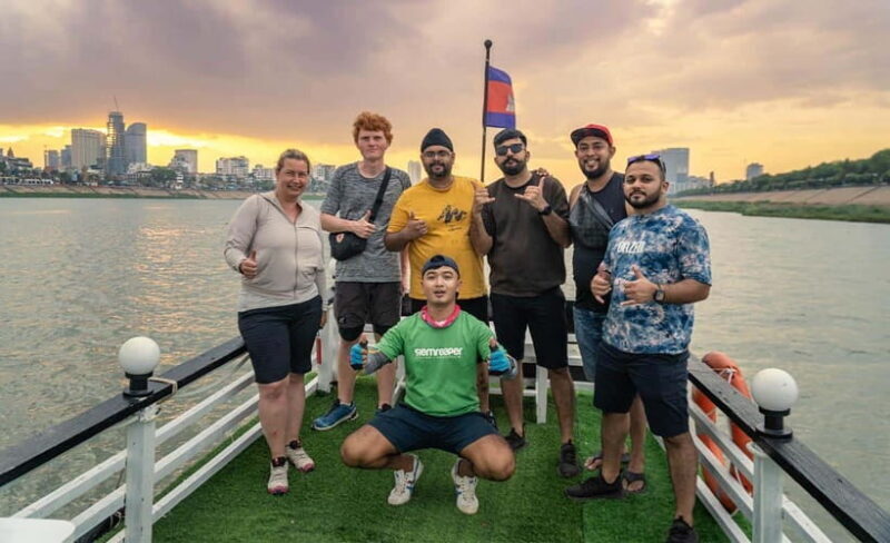 Phnom Penh: Sunset Cruise & Evening City Tour by Tuk Tuk - Exploring the Itinerary in Detail