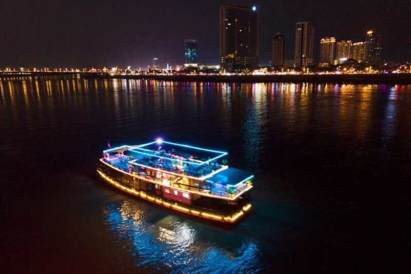Phnom Penh: Sunset Dinner Cruise with English Speaking Guide - Key Points