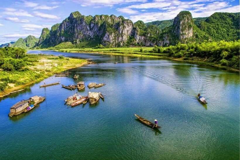 Phong Nha: Cave Exploration and Zipline Dark Cave Tour - Tour Overview