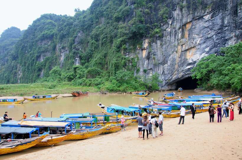 PHONG NHA CAVE & PARADISE CAVE - Key Points