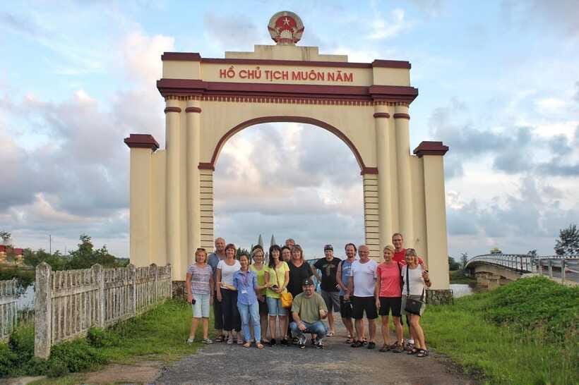 Phong Nha/Dong Hoi: DMZ Quang Tri, Vinh Moc Tunnels, Hue - Scenic Boat Ride on the Ben Hai River