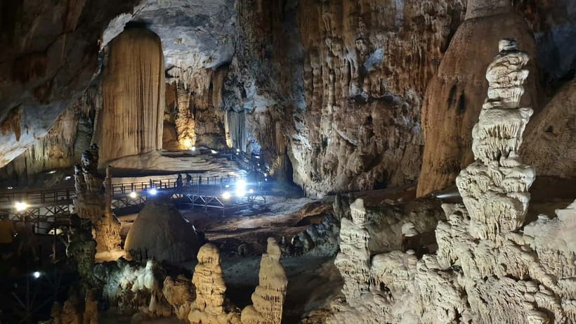 Phong Nha National Park Tour - Paradise Cave & Dark Cave - Lunchtime