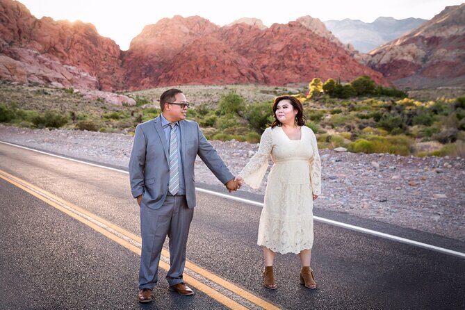 Photo Shoot at Red Rock Canyon in Calico Basin - The Location: Calico Basin’s Hidden Gem