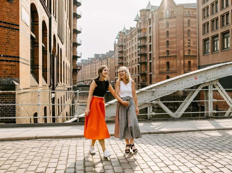 Photo shoot tour in Hamburg with professional photographer Stefanie - Included in Your Experience