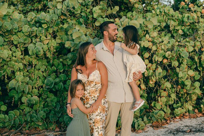 Photographer-Capture Memories in Aruba-Candid Photography Session - FAQs About the Aruba Candid Photography Session