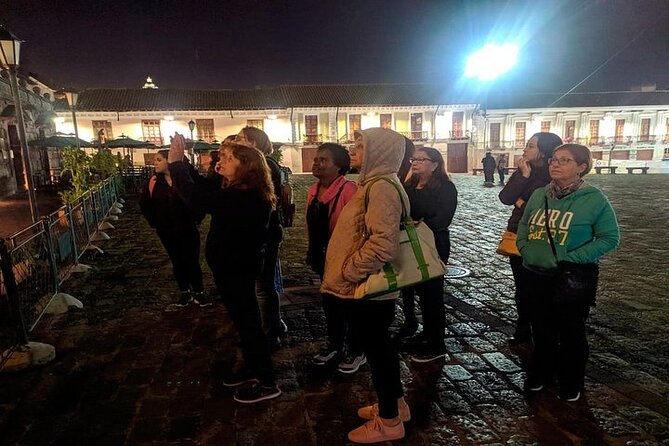 Photography Tour Quito at Night & Urban Legends - Photography at Panecillo