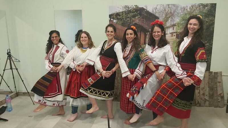 Photos with traditional costumes in Sofia - Is This Tour Right for You?