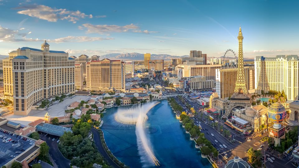 Photoshoot at The Las Vegas Strip & Bellagio Fountains - Key Points