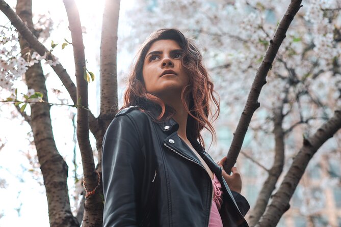 Photoshoot in London With Professional Photographer - Personalized Photoshoot Locations