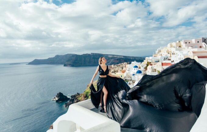 Photoshoot in Santorini With Flying Dress - Frequently Asked Questions