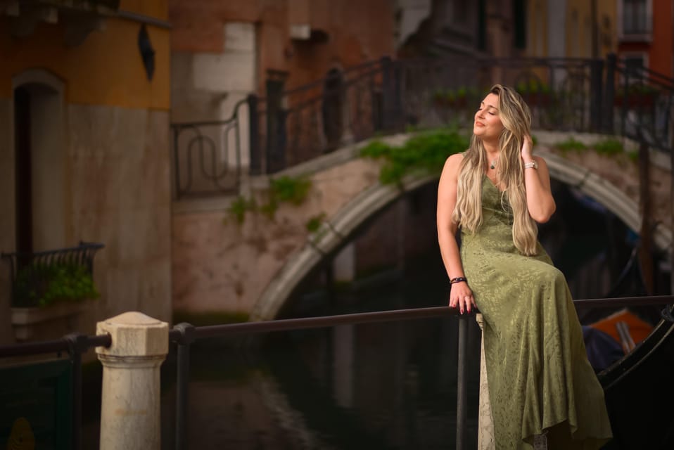 Photoshoot in Venice: Your Story, Our Lens - Book Now! - Experience the Photographers Expertise