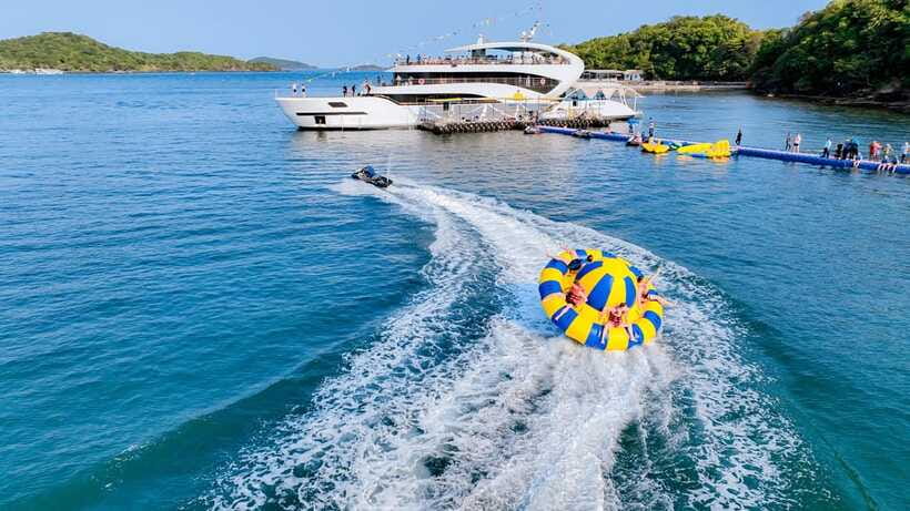 Phu Quoc: 3-Island + Visit Cruise With Water Sports & Lunch - Lunch and Afternoon Snorkeling