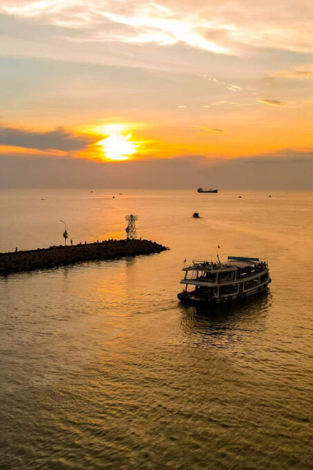 Phu Quoc: Sunset and Squid Fishing Boat Tour With Dinner - Frequently Asked Questions