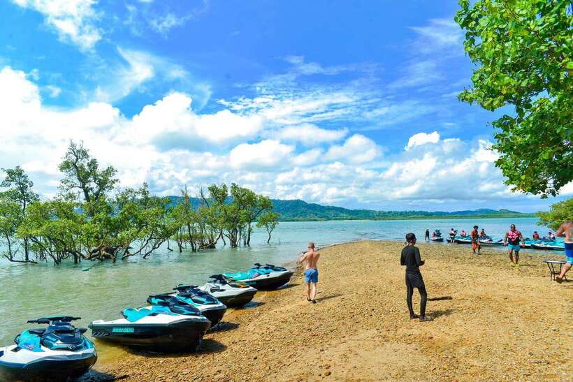 Phuket: 5 or 8-Island Jet Ski Tour With Lunch and Transfer - Lunch and Refreshments