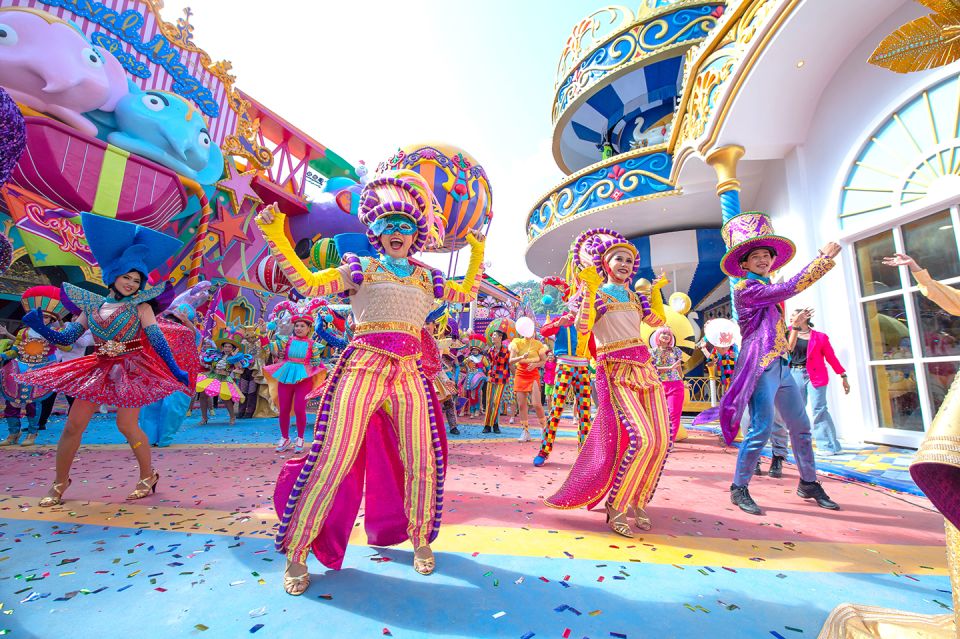 Phuket: Carnival Magic Ticket With Transfer Option - Live Shows and Festivities