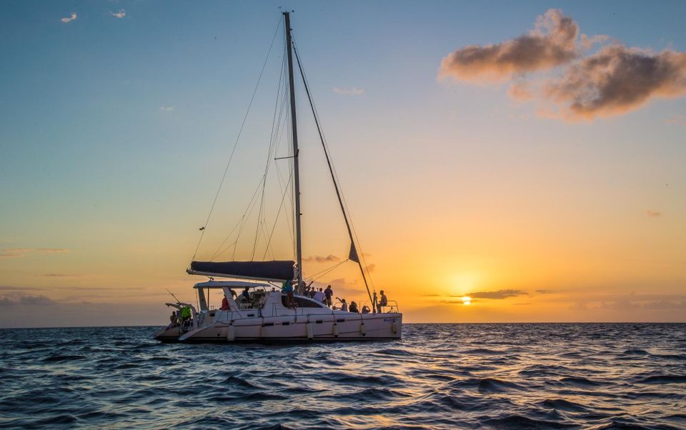 Phuket: Coral Island & Sunset Dinner by Sailing Catamaran - Sunset Dinner on the Catamaran