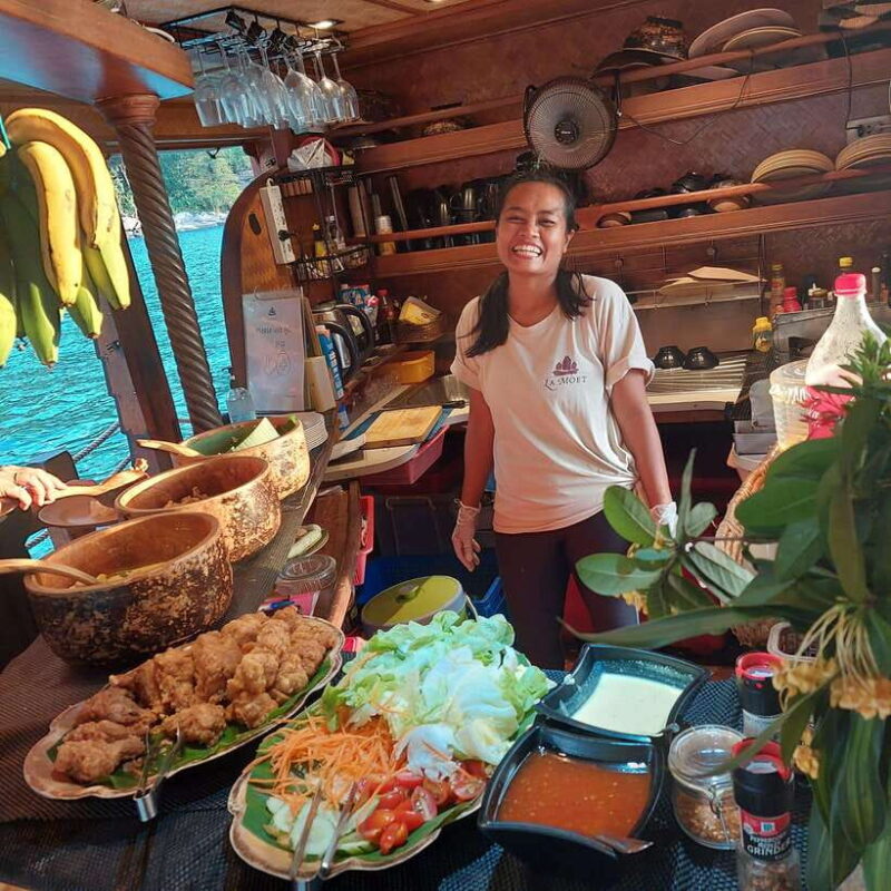 Phuket: Escape the Crowds on Relaxing Boat (Snorkelling) - Nai Harn Beach: 1-Hour Swimming/Snorkeling