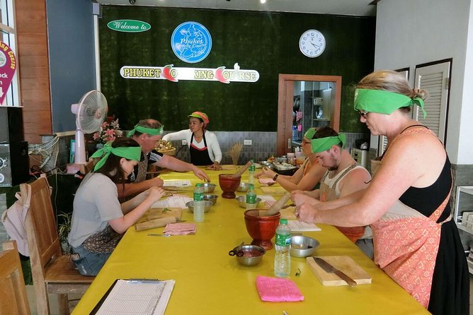 Phuket Food Tour + Sightseeing Culture +Thai Cooking Class - Participant Experience