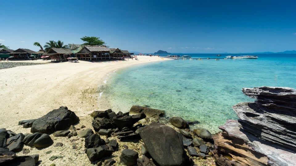 Phuket: James Bond Island Day Trip by Speed Boat With Lunch - Relax and Swim at Beaches
