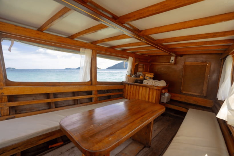 Phuket: Luxury Private Longtail Boat Islands Discovery Tour - Enjoying Onboard Amenities and Services