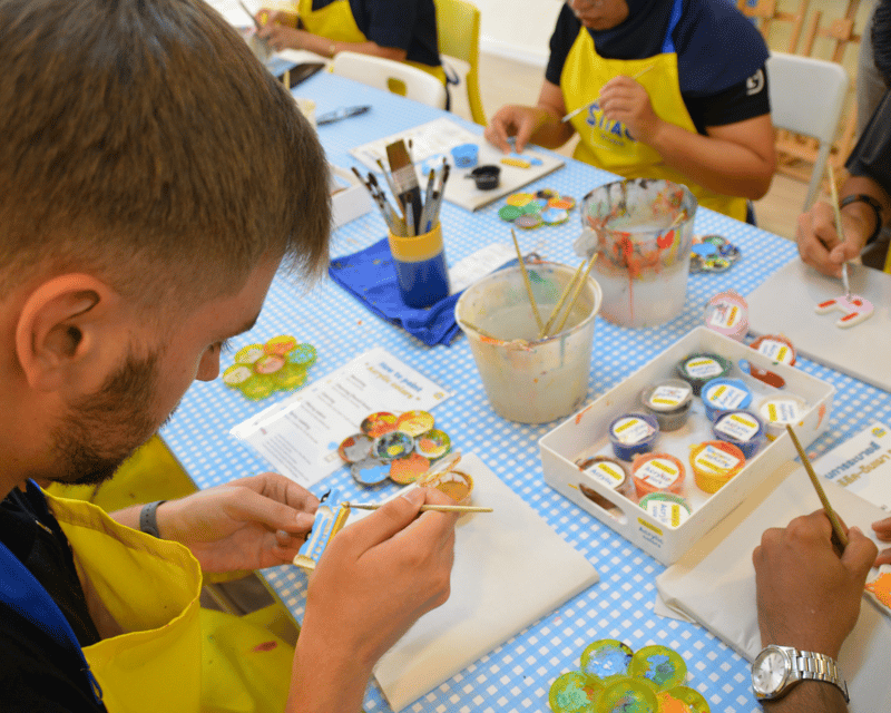 Phuket: Old Town Morning Street Art Walking Tour With Lunch - Exploring the Amulet Market and Nearby Landmarks