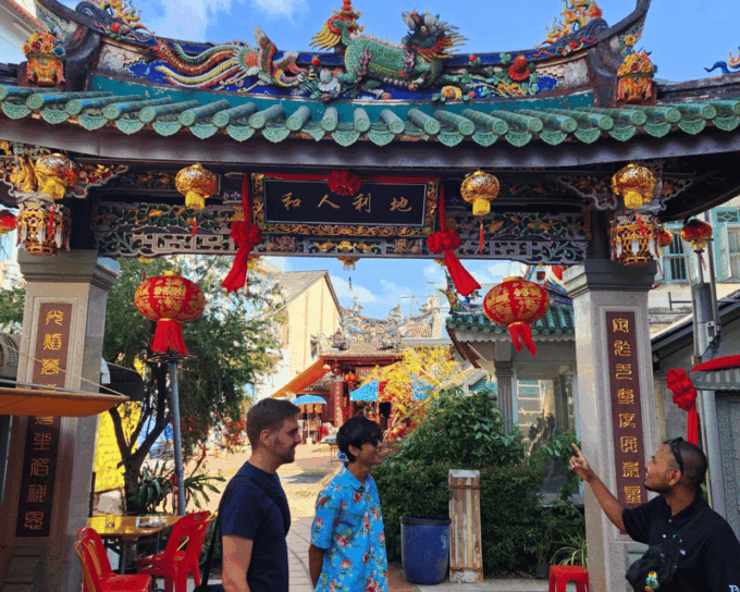 Phuket: Old Town Morning Street Art Walking Tour With Lunch - Important Information and Inclusions