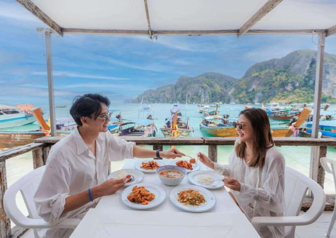 Phuket: Phi Phi Maiton Island Sunset Premium Catamaran Tour - Witness the Stunning Sunset at Maiton Island
