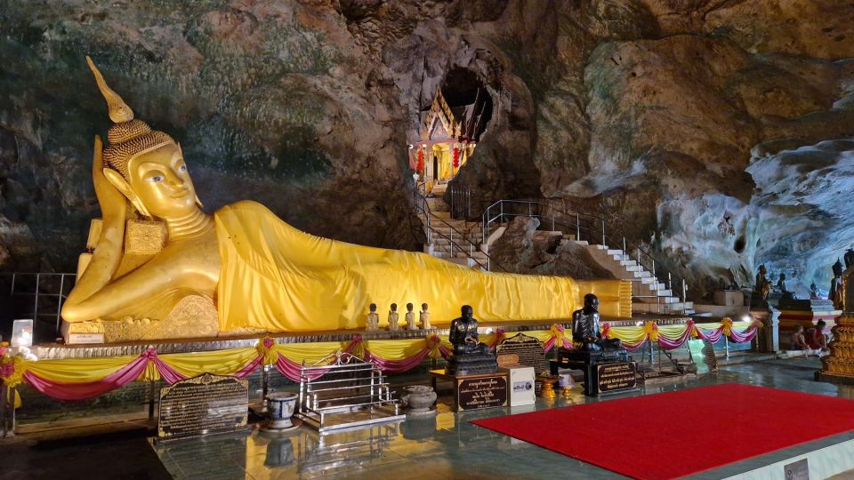 Phuket: Private Day Trip to James Bond Island & Koh Panyi - Suwan Khuha Temple
