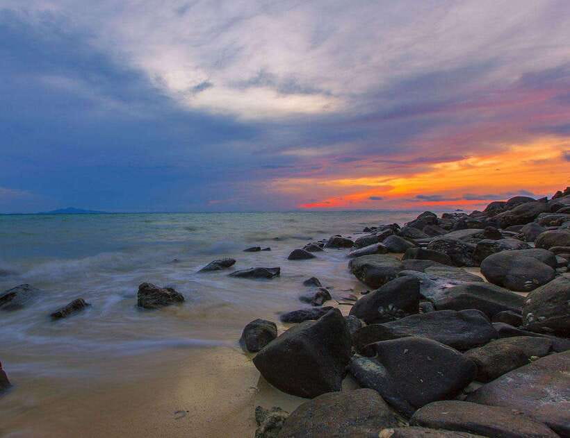 Phuket: Private Early Bird Charter to Phi Phi & Bamboo - Key Points