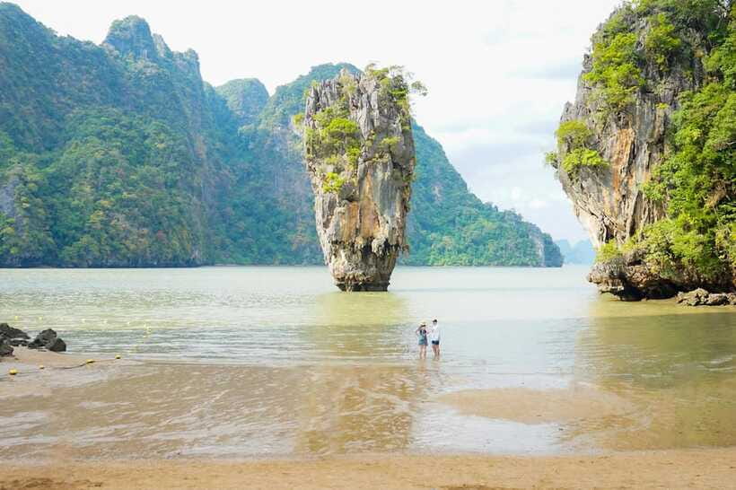 Phuket: Private Luxury Vintage Boat Trip to Phang Nga Bay - Exploring the Floating Village of Koh Panyee