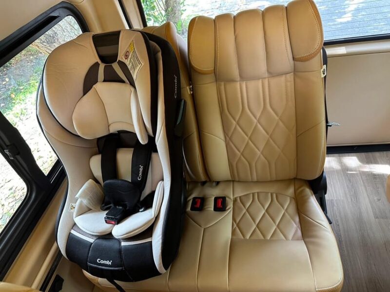 Phuket: Private Van Rental With a Driver for a Full Day - Experiencing Phuket Old Town