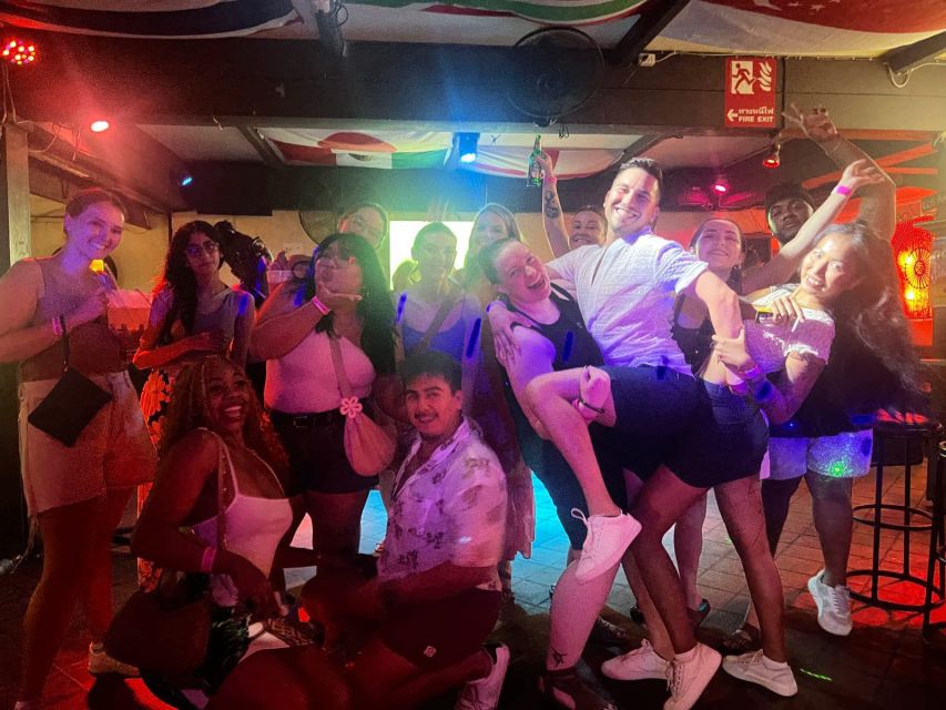 Phuket: Pub Crawl Tour - Age and Group Restrictions