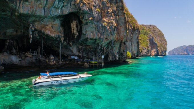 Phuket: Speedboat Day Trip to Phi Phi and Maya Bay - Getting to the Starting Point