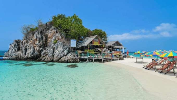 Phuket: Sunrise Cruise At Khai Islands - Exploring the Khai Islands