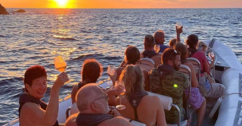 Piana Sunset Cruise Aperitif Swimming Boat 12 Places - Key Points