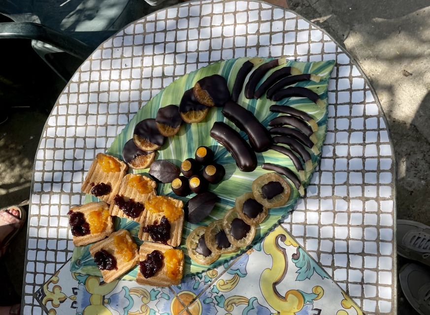 Piano Di Sorrento: Sightseeing Walking Tour With Tastings - Key Points