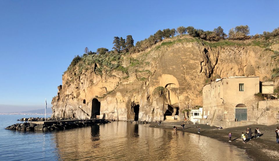 Piano Di Sorrento: Sightseeing Walking Tour With Tastings - Tips for Participants