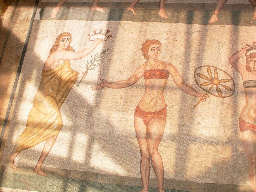 Piazza Armerina: Roman Villa Del Casale Mosaics Tour - Key Points