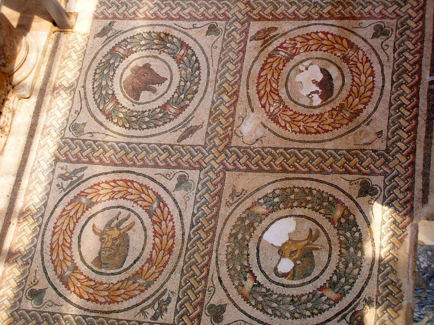 Piazza Armerina: Roman Villa Del Casale Mosaics Tour - Booking and Availability