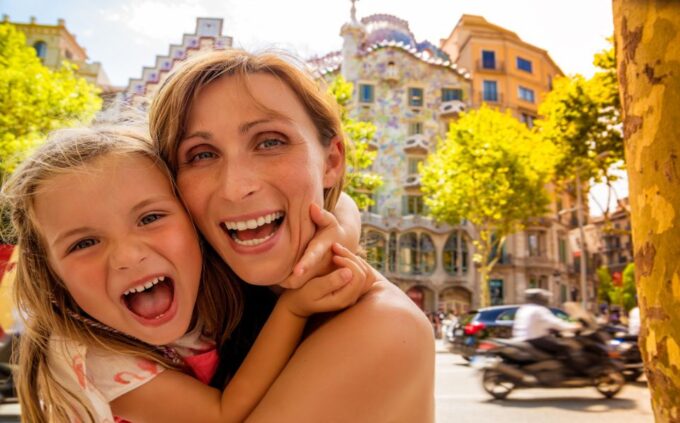 Picasso Tour in Barcelona With Skip-The-Line Museum - Discovering the Gothic Quarter and Catalan Modernism